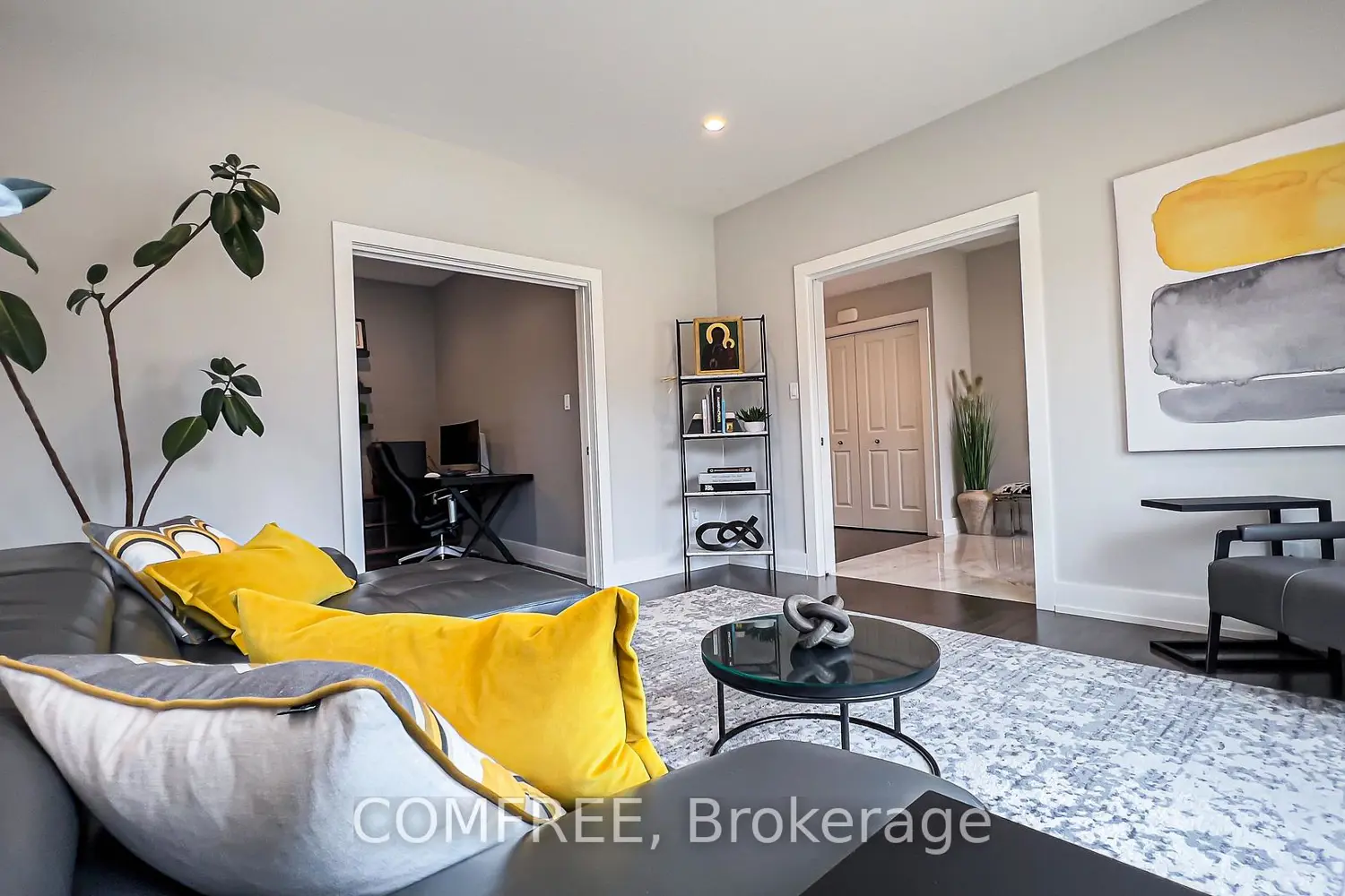 421 Pearce Street photo 3