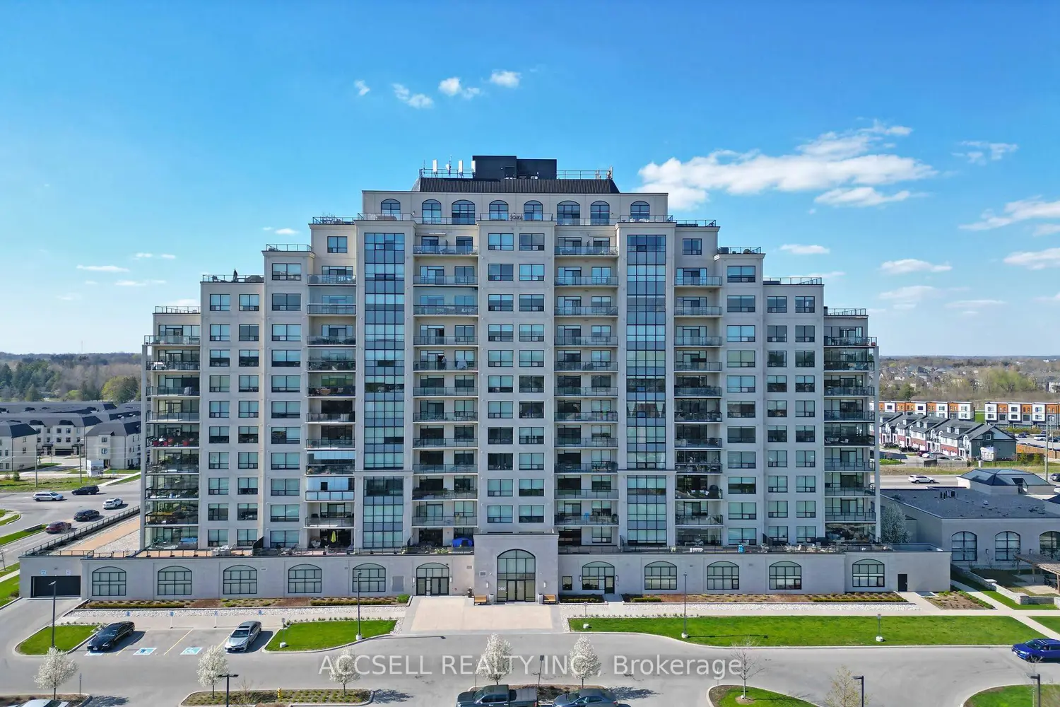 Additional image 18 of 260 Villagewalk Boulevard 902