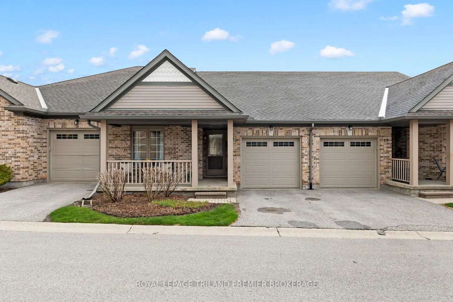 215 North Centre Road 20