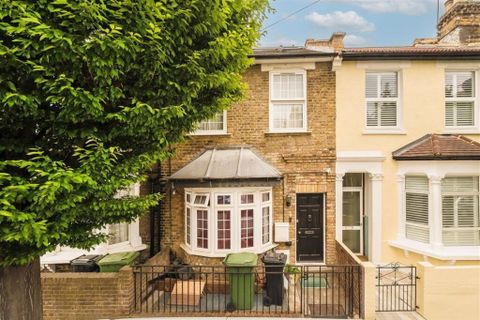 Biscay Road, London W6