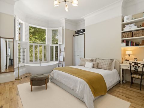 Brondesbury Road, London NW6