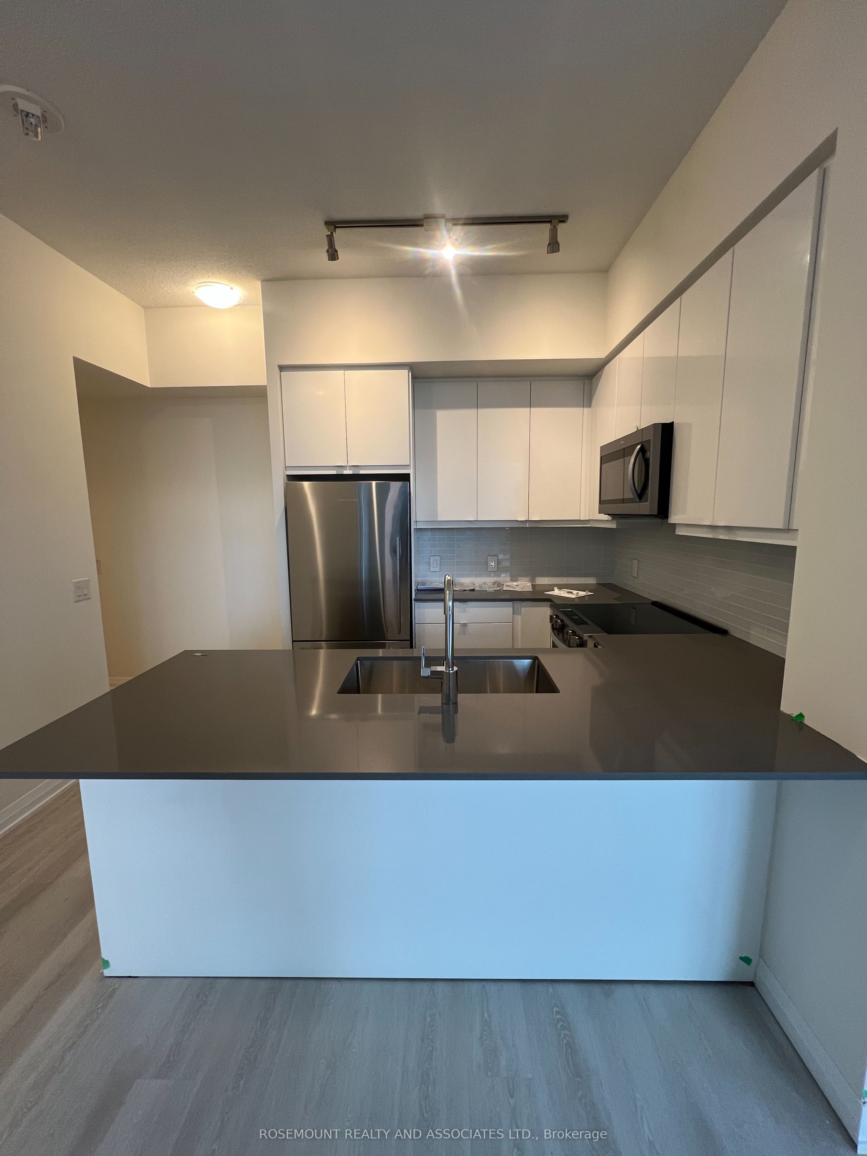 Additional image 5 of 1004-3260 Sheppard Avenue E, Toronto, ON, M1T 0B3