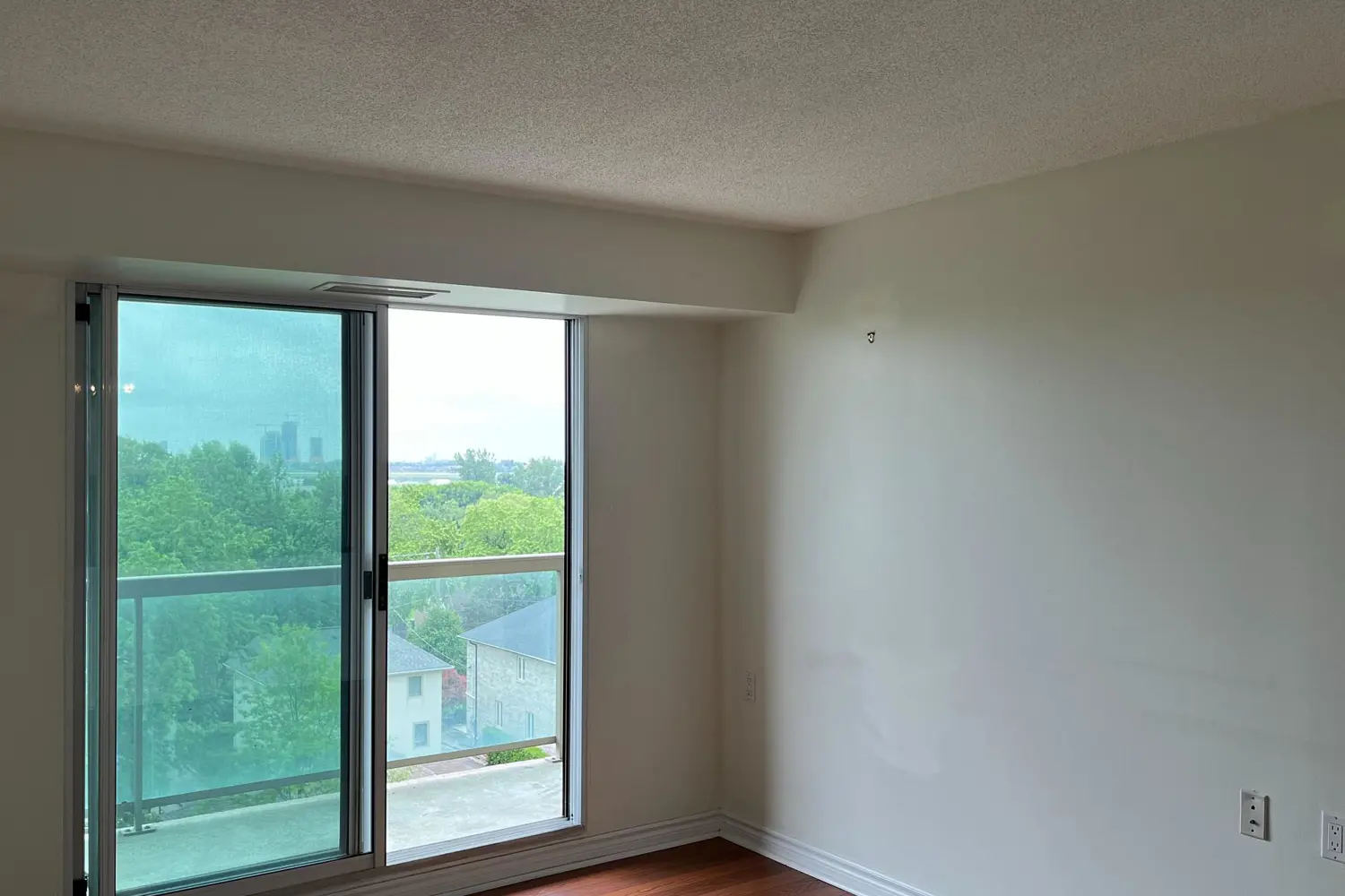 Additional image 8 of 935 Sheppard Avenue 603