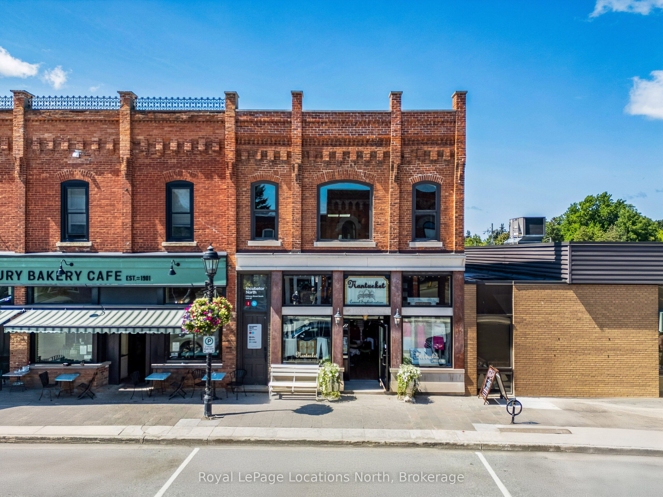 Upper Unit-8 Bruce Street S, Blue Mountains, ON, N0H 2P0
