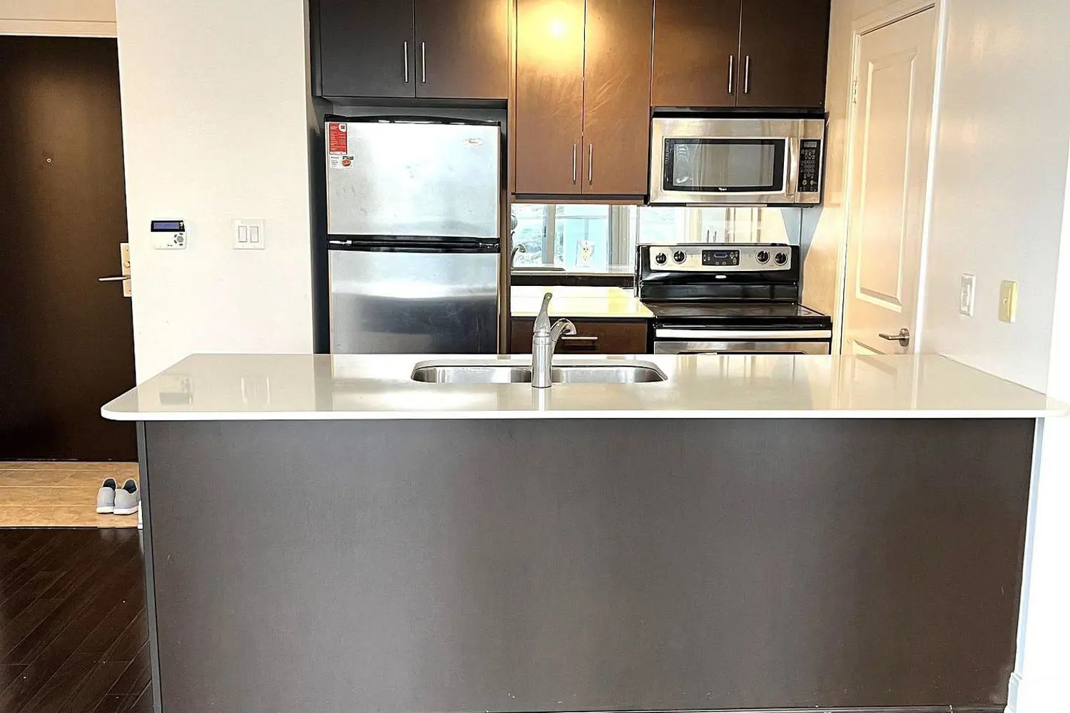 Additional image 5 of 4033 Hurontario Street 419