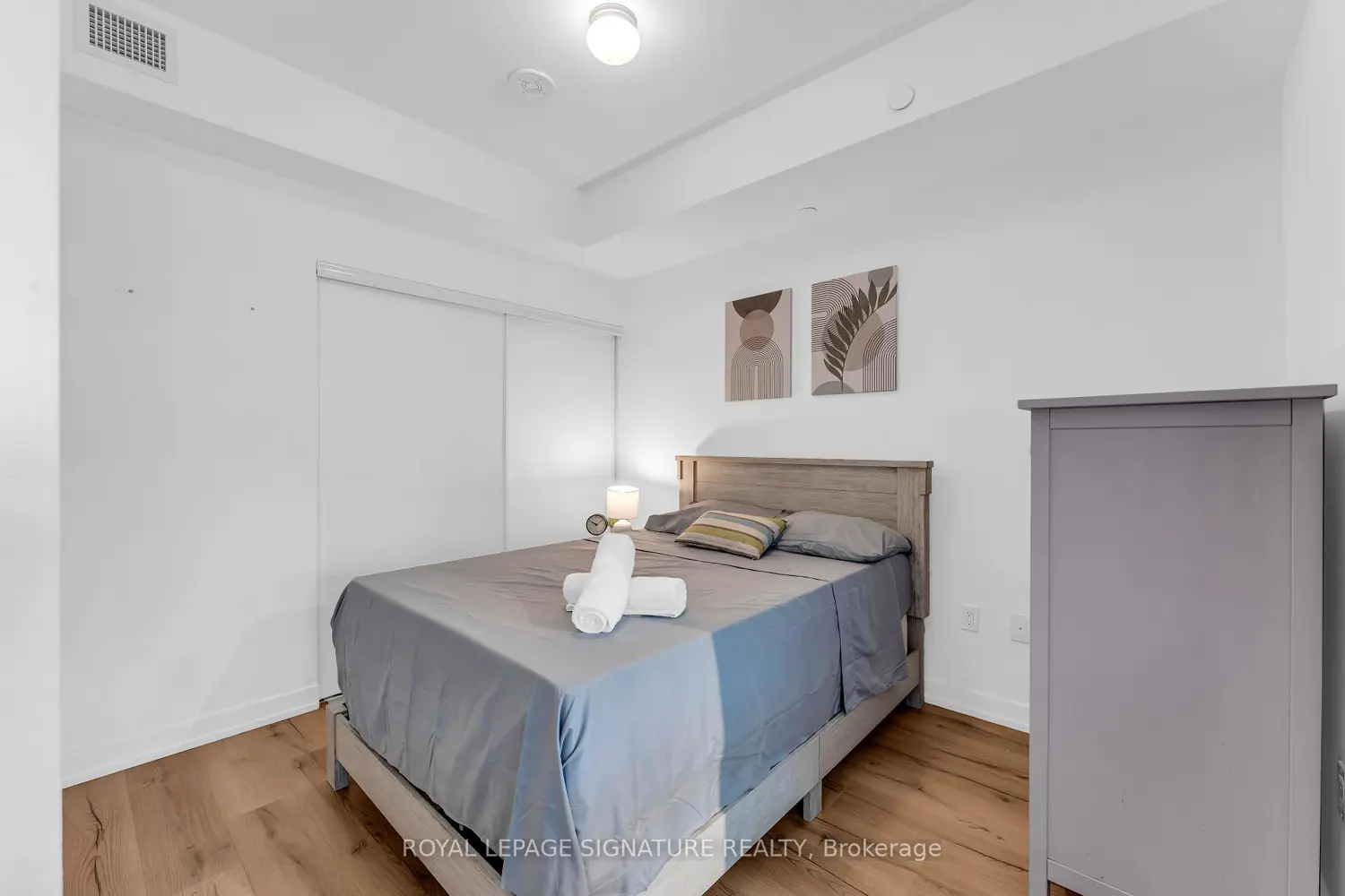 Additional image 8 of 1195 The Queensway 317
