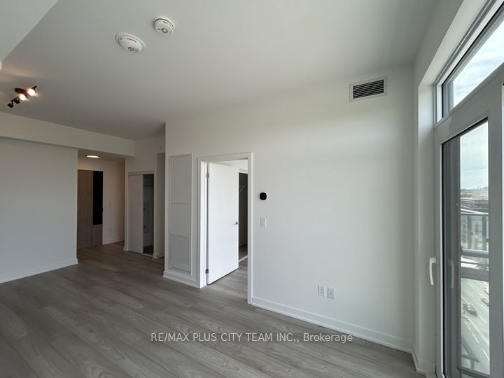 Additional image 3 of 1005-1007 The Queensway Road, Toronto, ON, M8Z 0H4