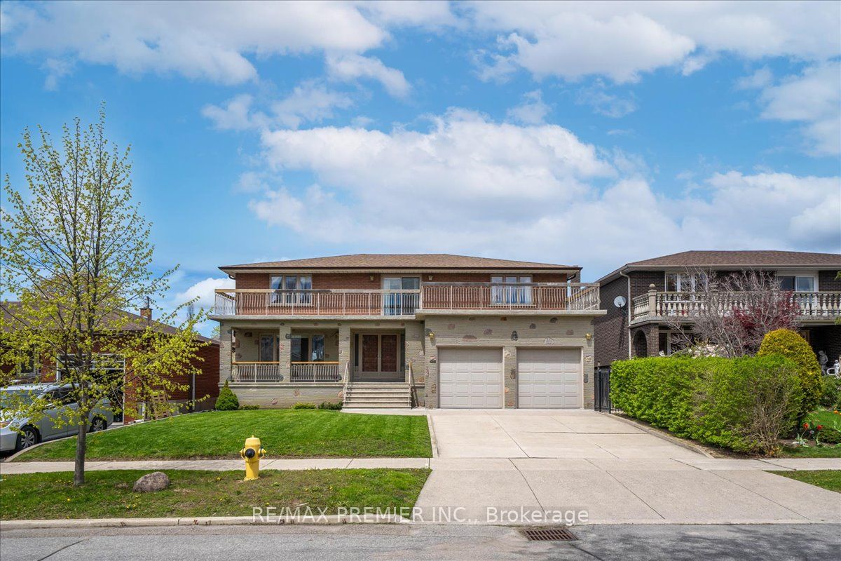 Additional image 4 of 100 Hallsport Crescent, Toronto, ON, M3M 2K6