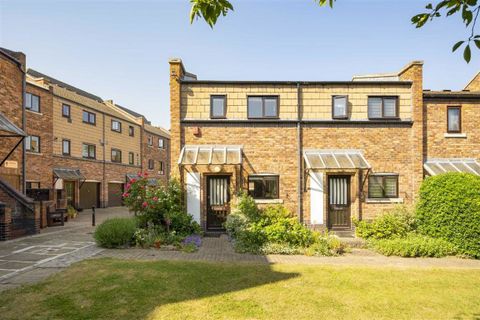 Prospect Place, Wapping E1W