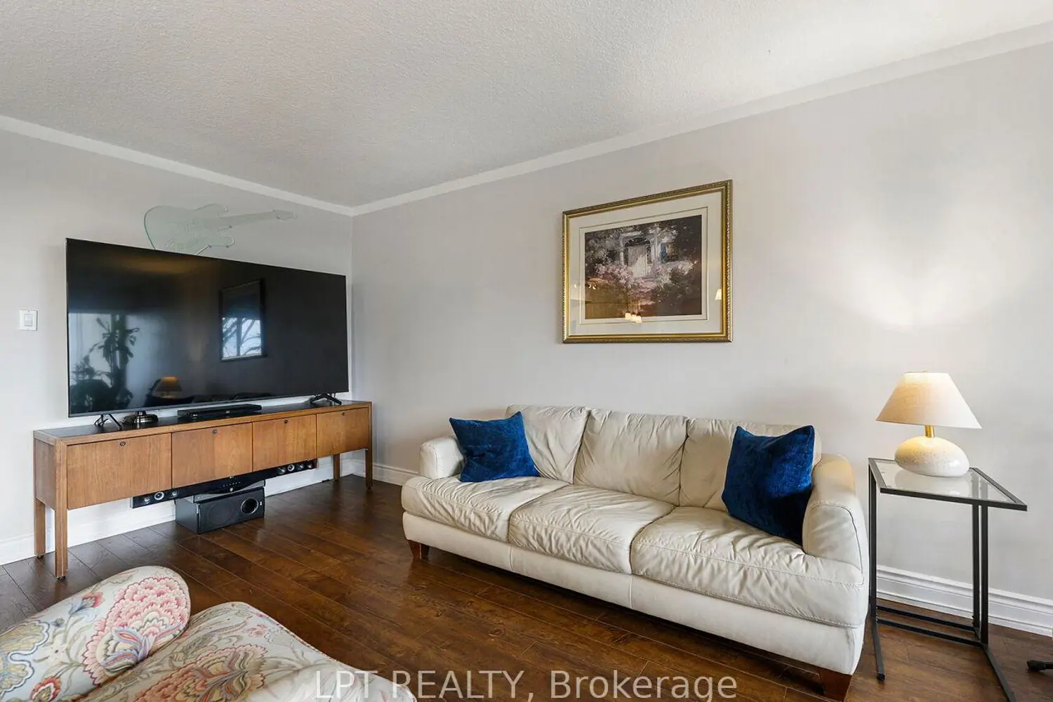 Additional image 6 of 1300 Marlborough Court 534