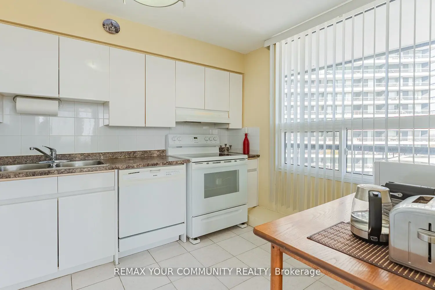 Additional image 18 of 115 Antibes Drive 702