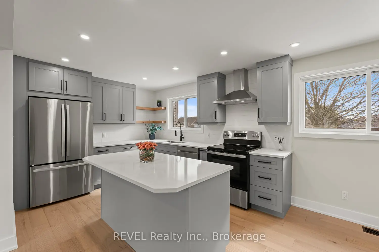 Additional image 4 of 1097 Pelham Street
