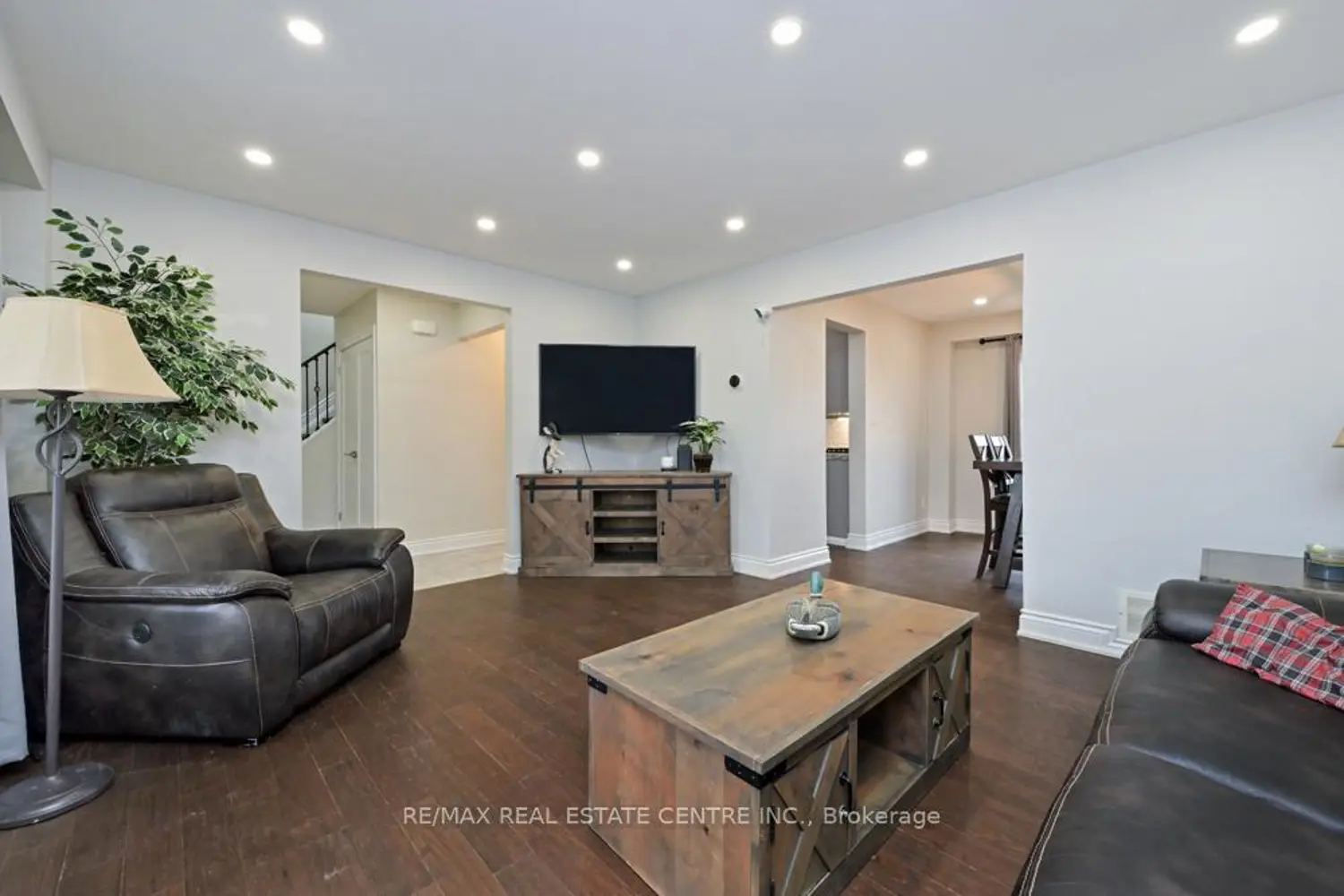 Additional image 10 of 14 Borden Hill Court