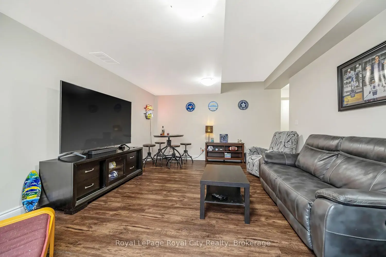 Additional image 11 of 38 Juniper Street