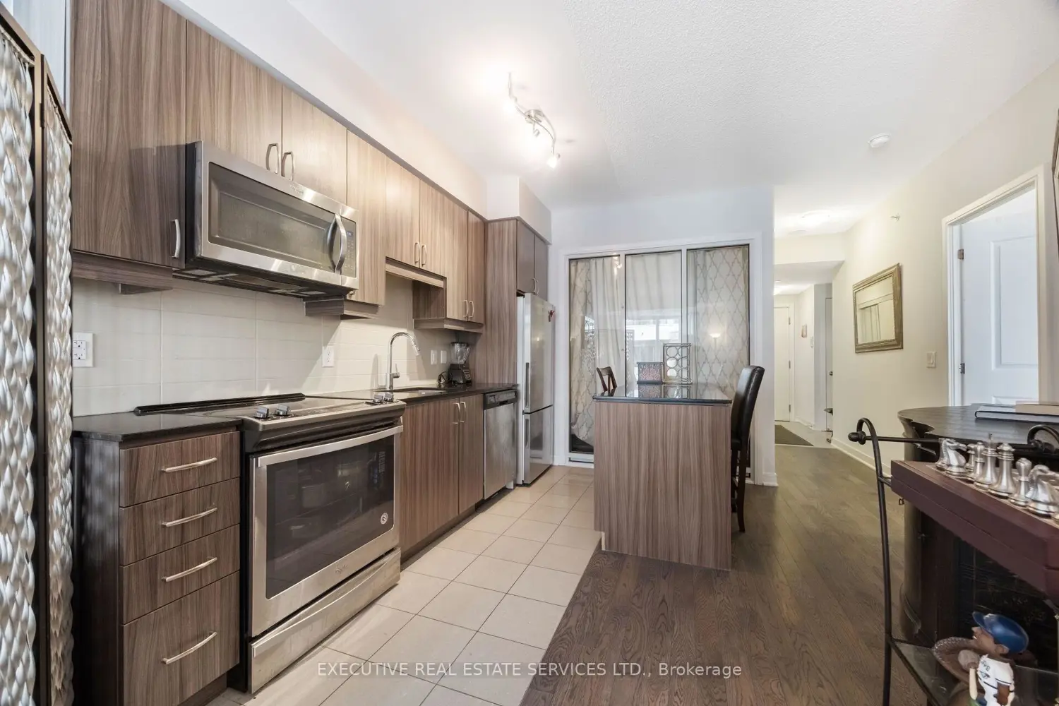 Additional image 7 of 9191 Yonge Street #608