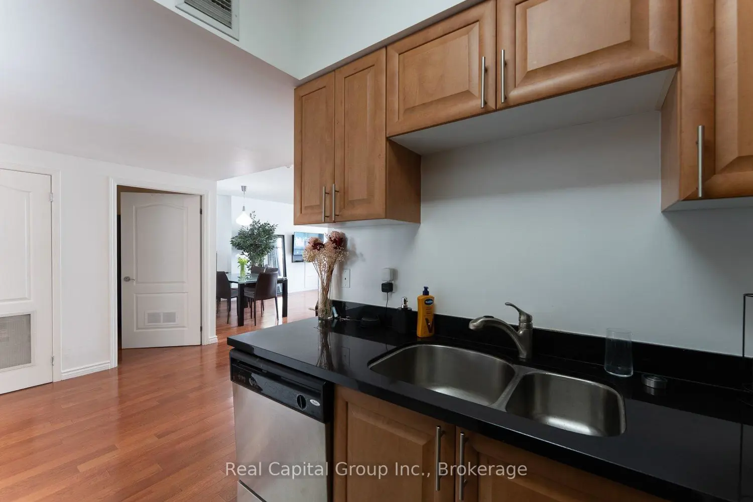 Additional image 10 of 263 Wellington Street 703