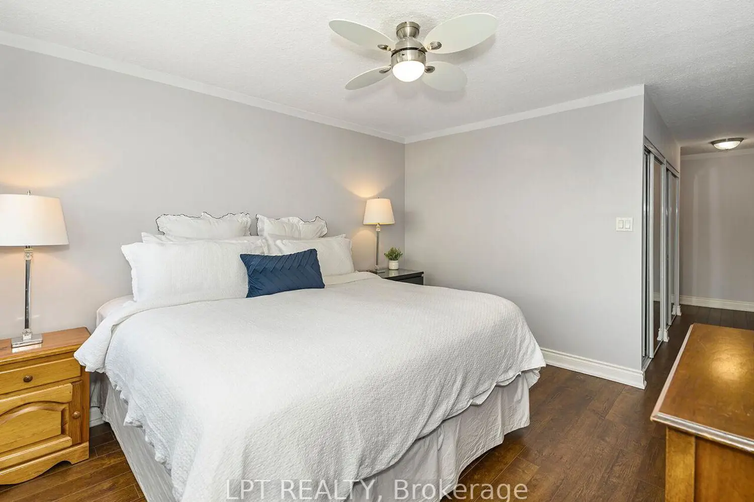 Additional image 15 of 1300 Marlborough Court 534