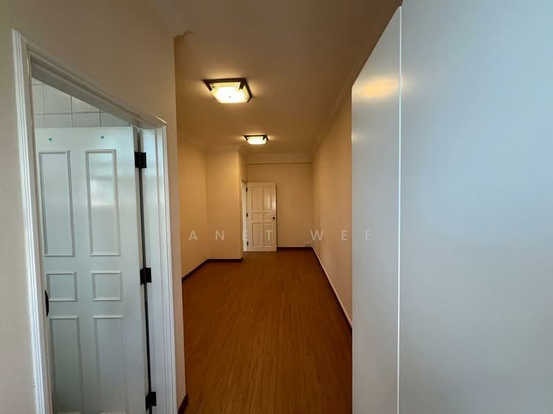 Additional image 2 of Eastwood