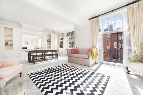 Palace Mansions, Earsby Street, Kensington And Olympia W14