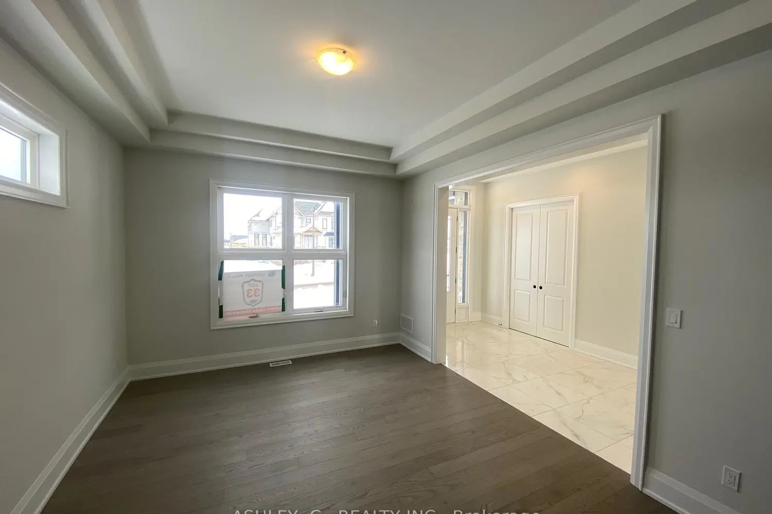 98 William Crisp Drive photo 2