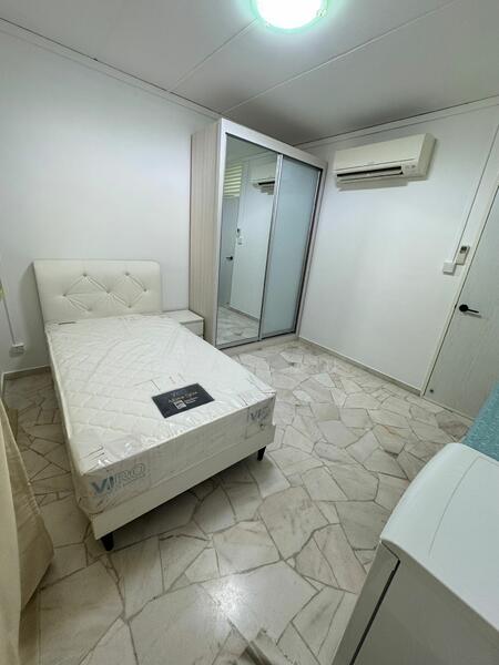 166 Hougang Avenue 1