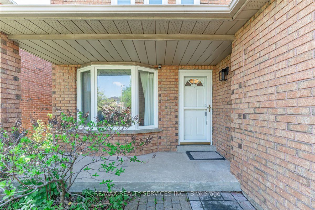 Additional image 5 of 108 Candy Crescent, Brampton, ON, L6X 3Z8