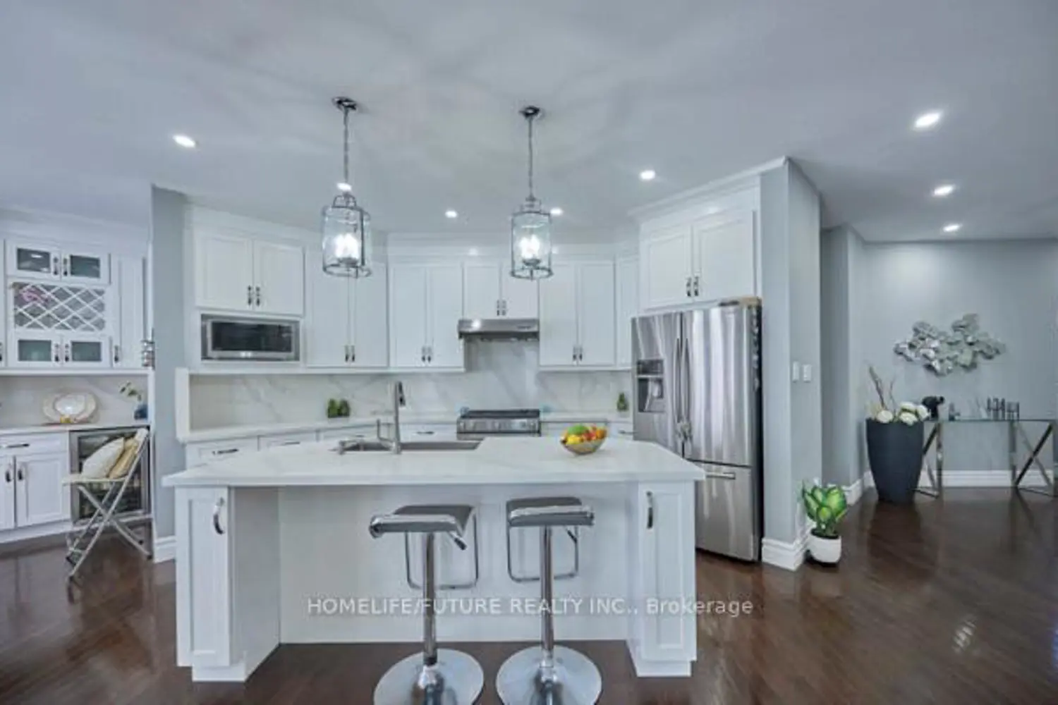 2549 Snow Knight Drive photo 4