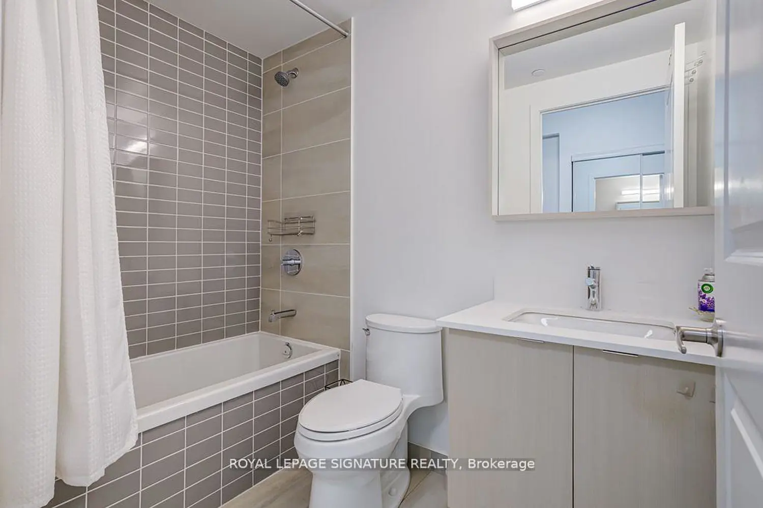 Additional image 12 of 4655 Metcalfe Avenue 1901B