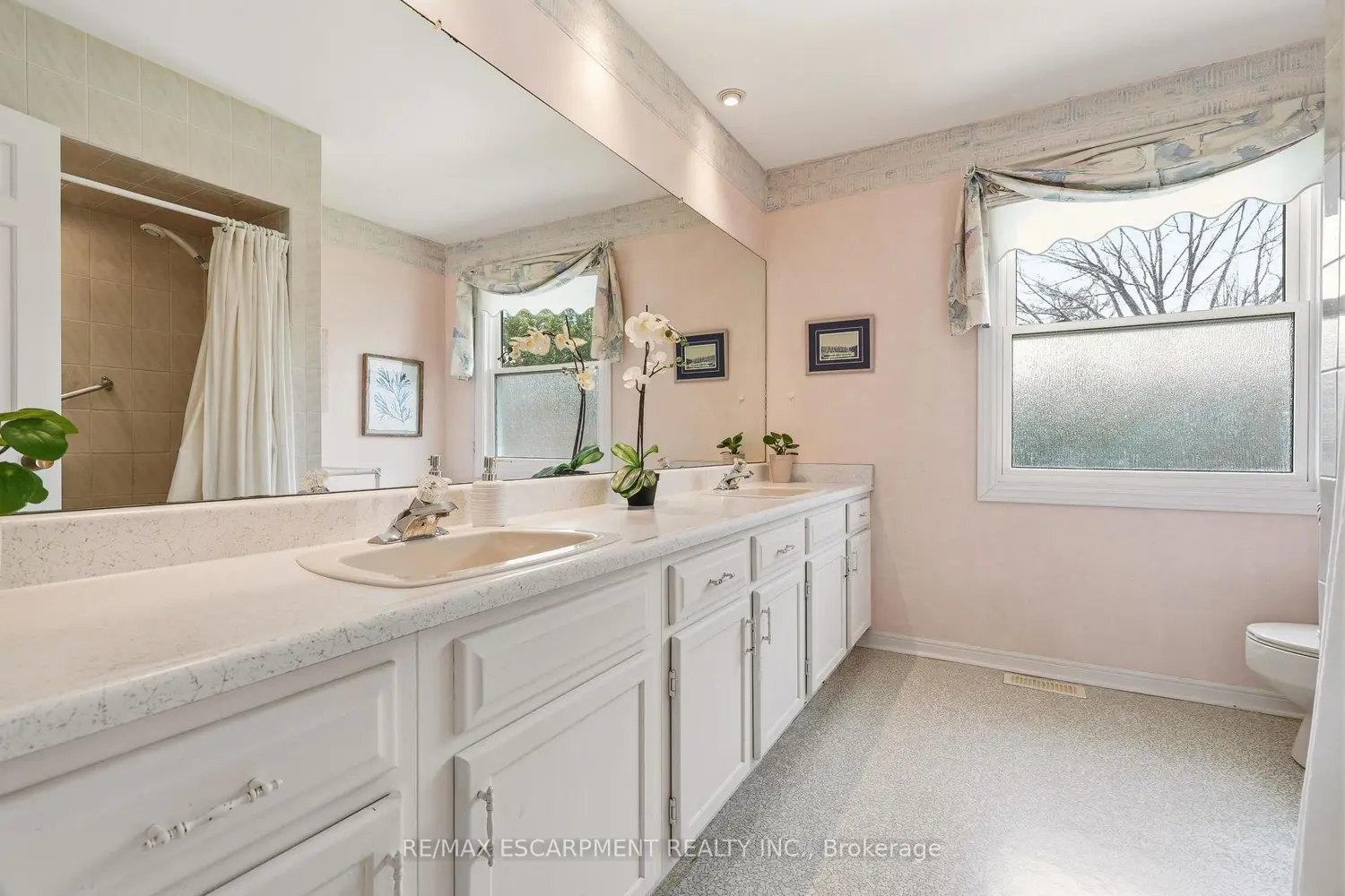 Additional image 11 of 360 Pomona Avenue
