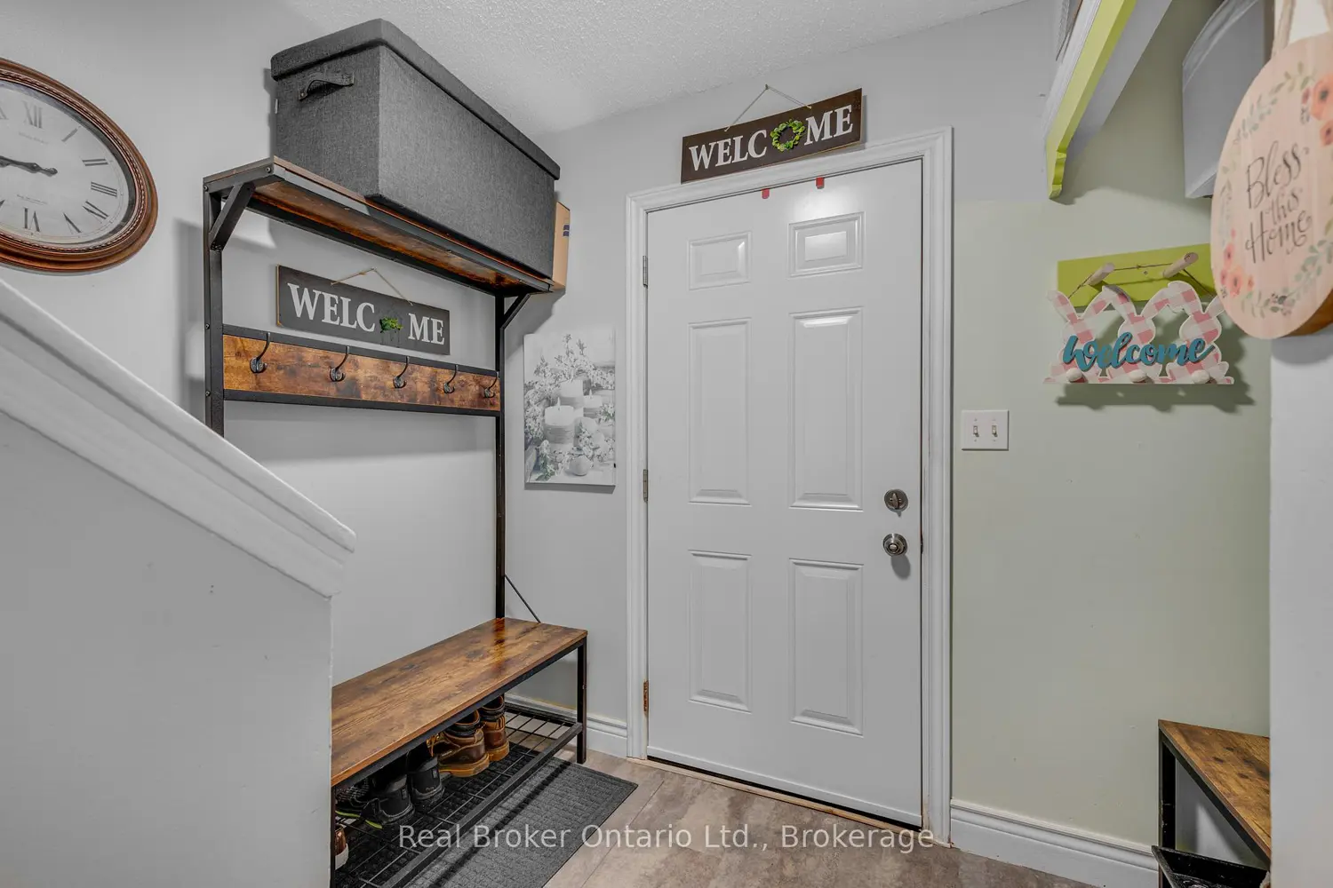 65 Dorchester Boulevard 5 photo 3