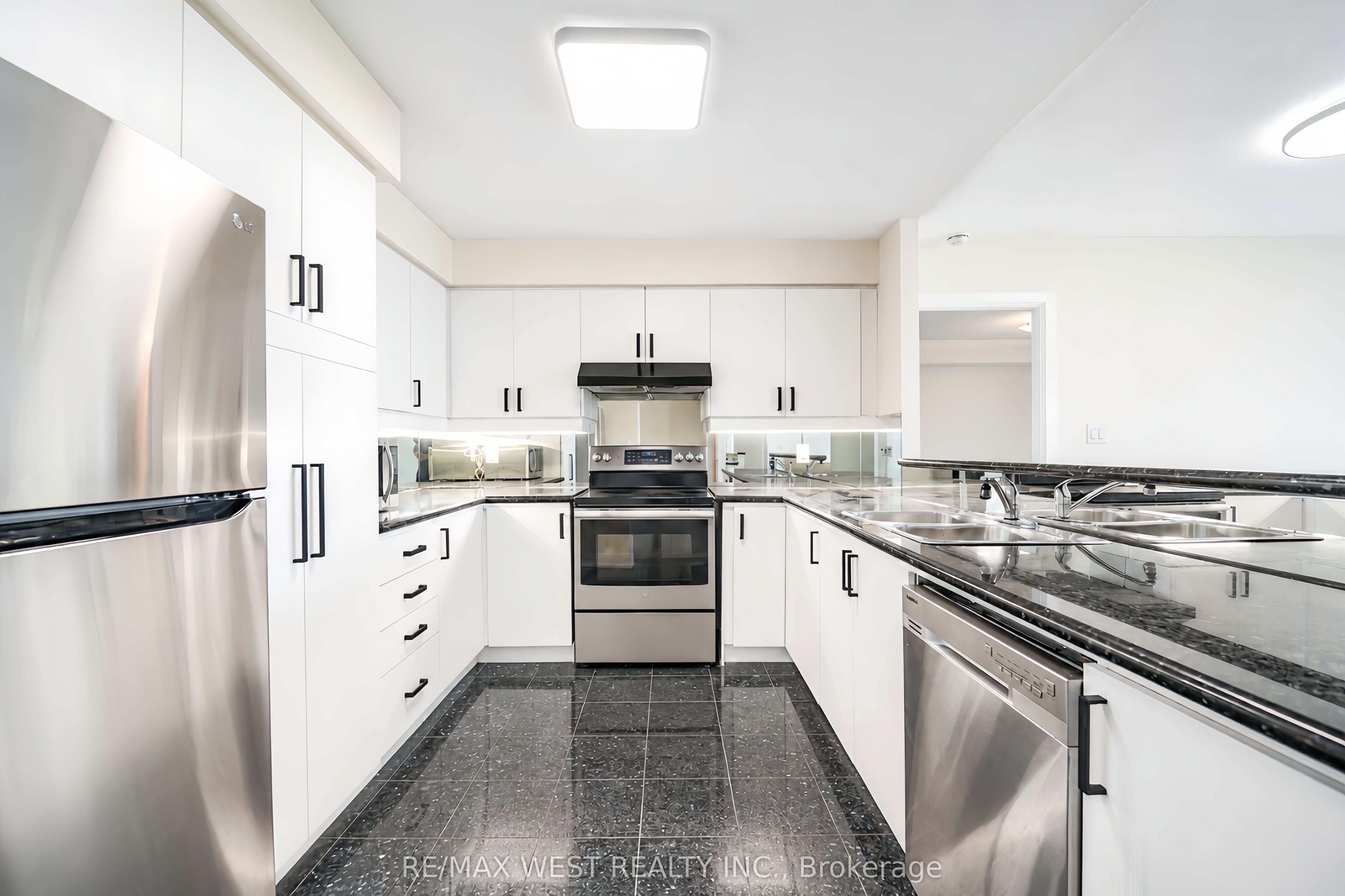 Additional image 4 of 2105-23 Lorraine Drive, Toronto, ON, M2N 6Z6