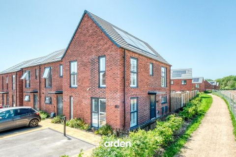 Callow Rise, Rednal B45