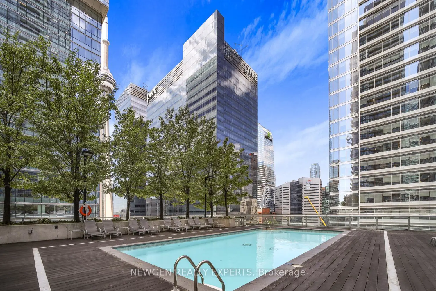 Additional image 18 of 55 Bremner Boulevard 1506