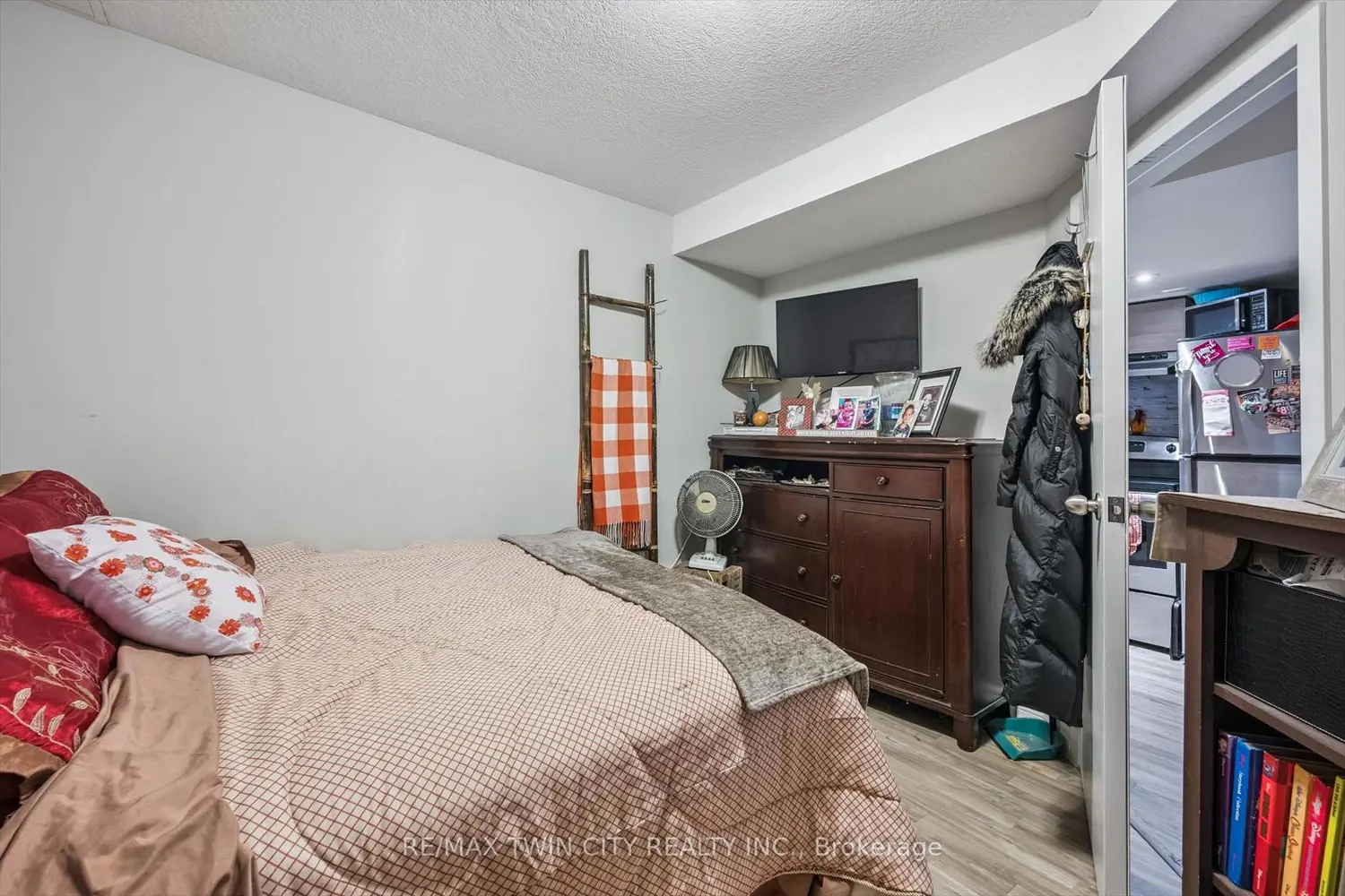 Additional image 18 of 27 Vicmount Drive