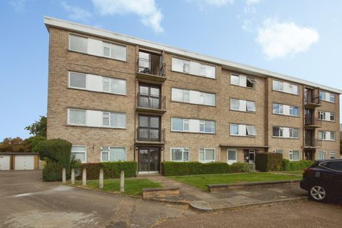 Bridle Close, Enfield EN3