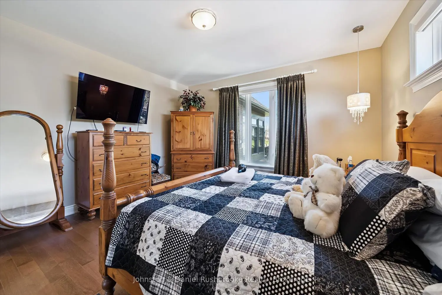 Additional image 8 of 1842 Meadowview Court