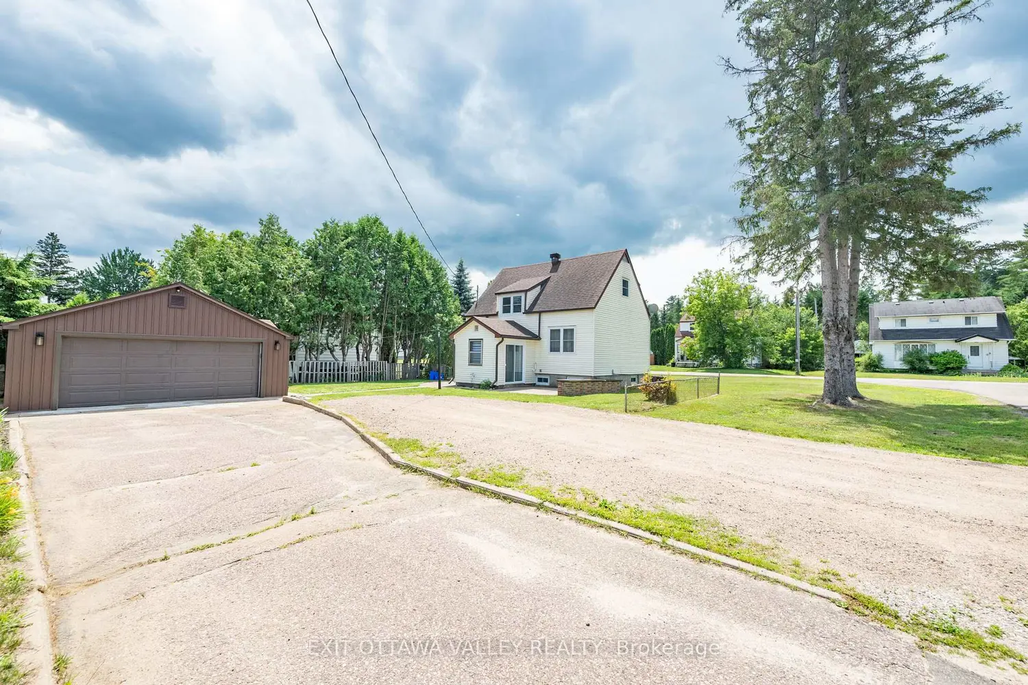 Additional image 15 of 49 Glendale Avenue