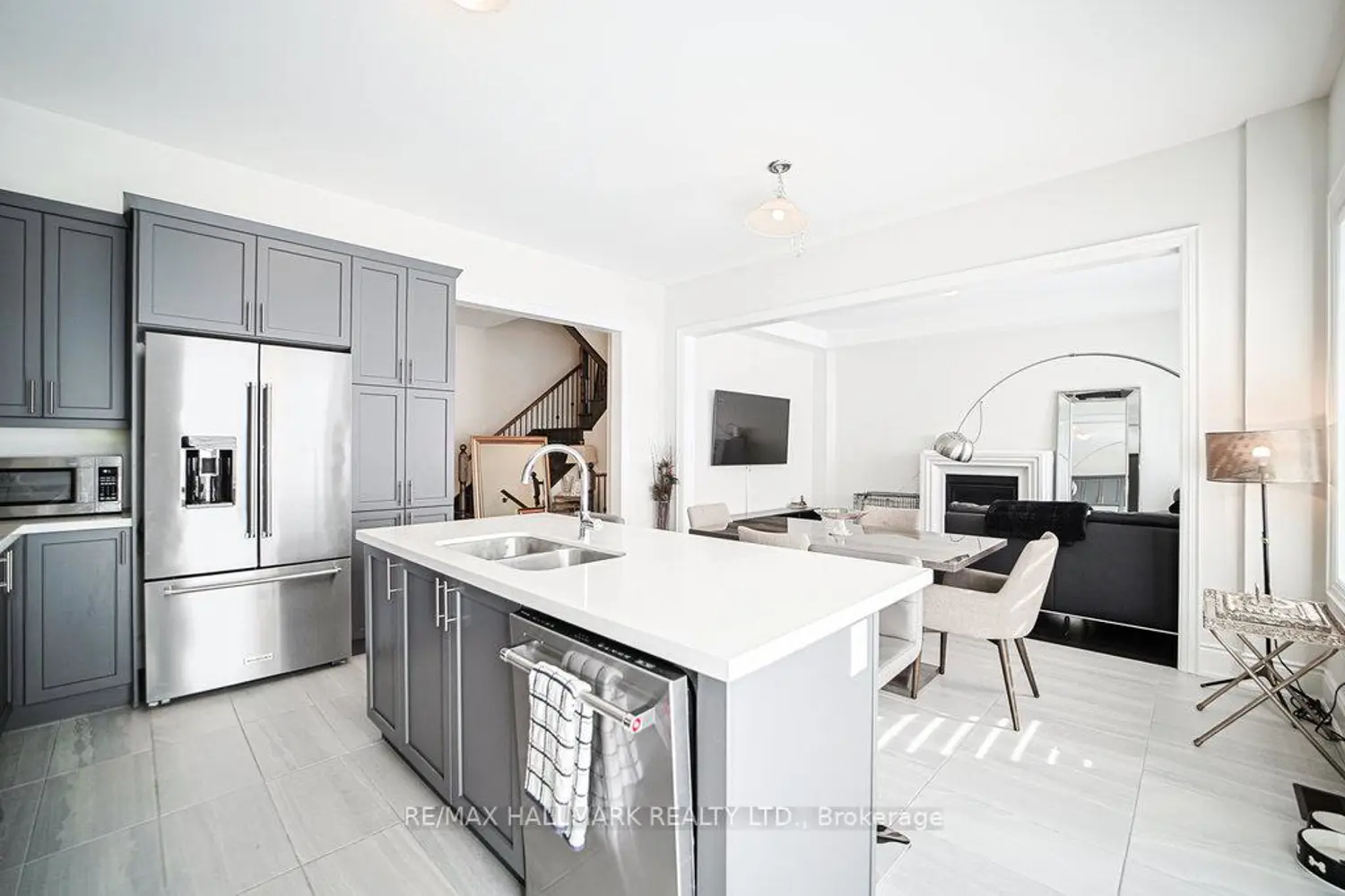 25 Kentledge Avenue photo 3