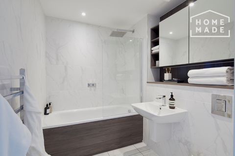 The Residences, West Tower M15