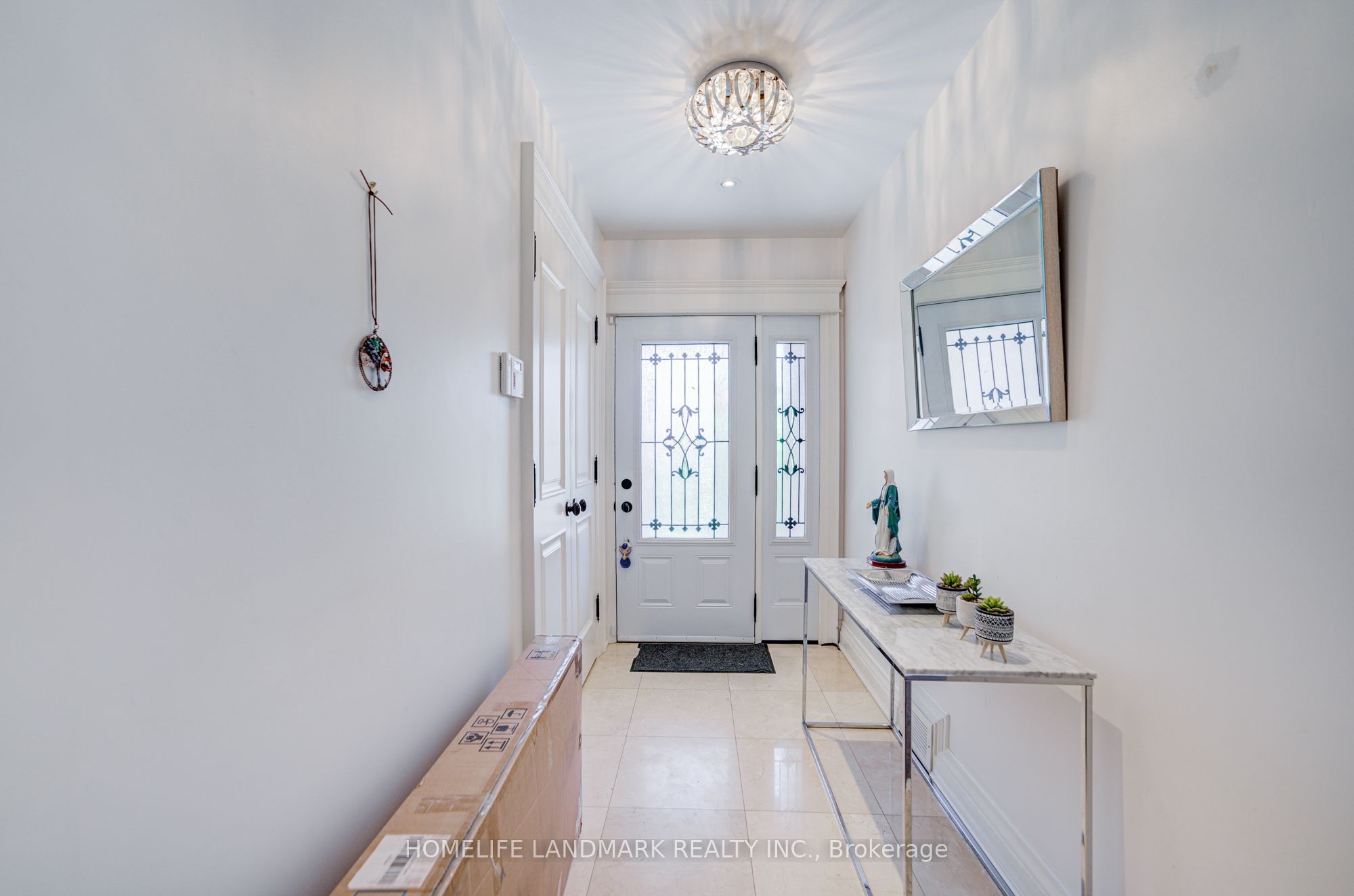 Additional image 6 of 102 Stratford Crescent, Toronto, ON, M4N 1C6