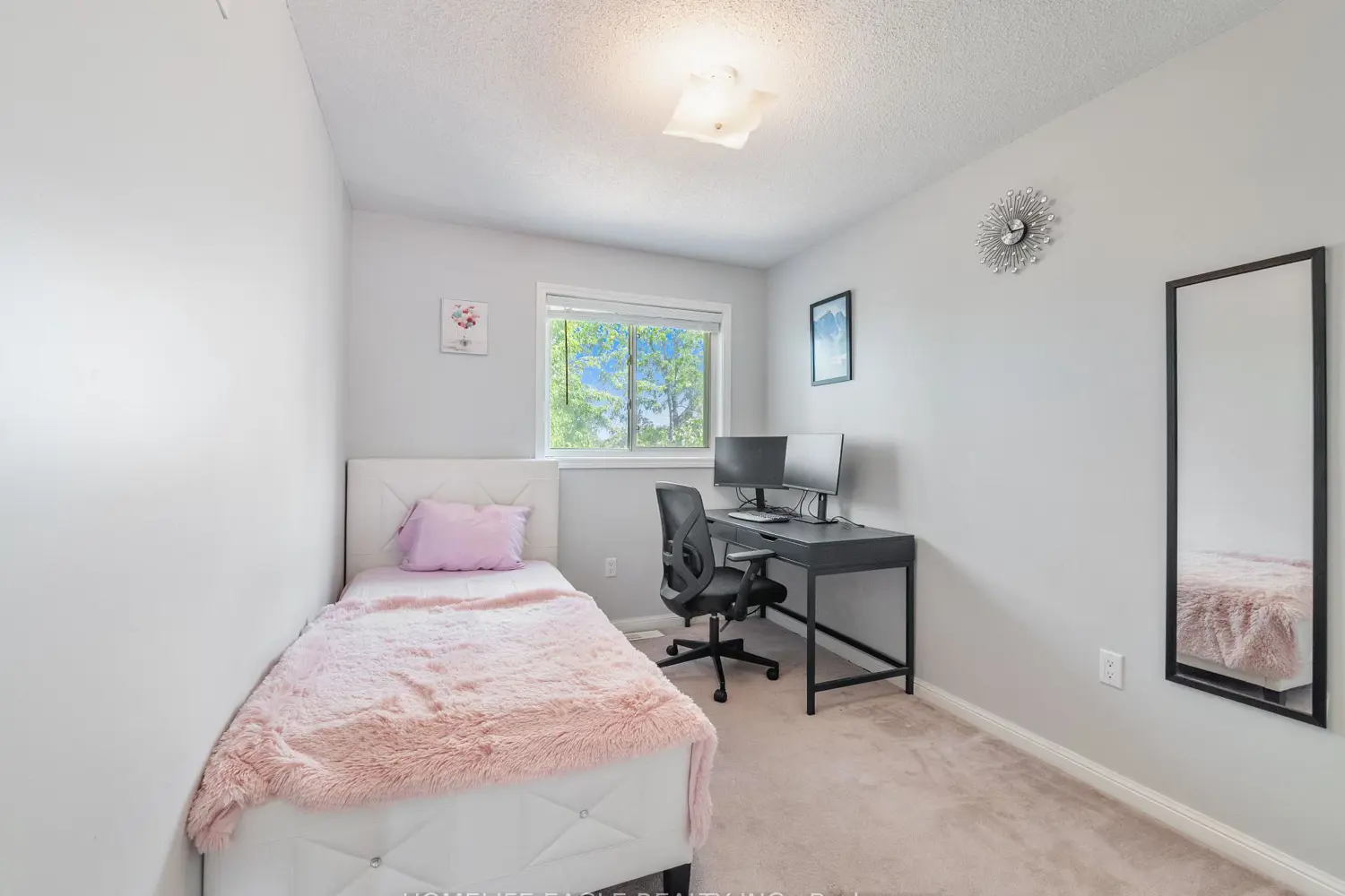 Additional image 11 of 235 Ferndale Drive 13