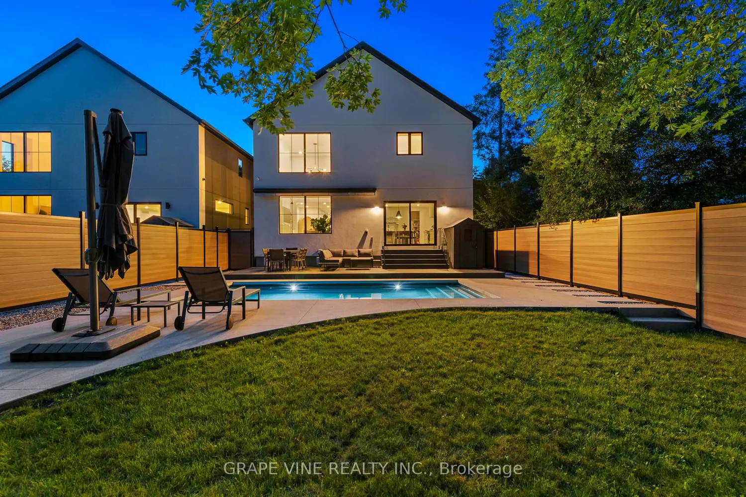 1108A Falaise Road