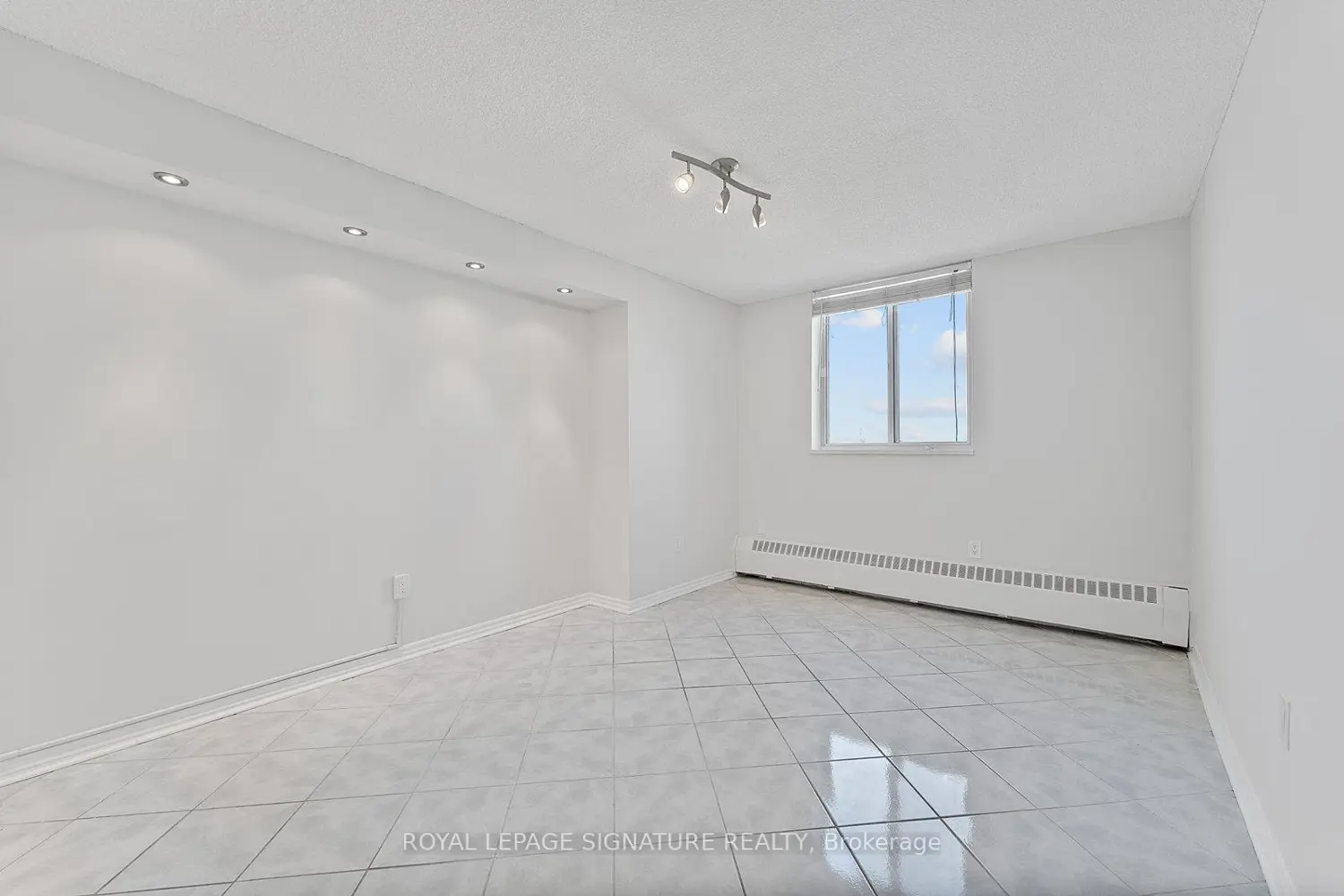 Additional image 13 of 5 San Romanoway #906