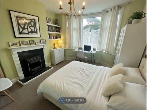 Overndale Road, Bristol BS16