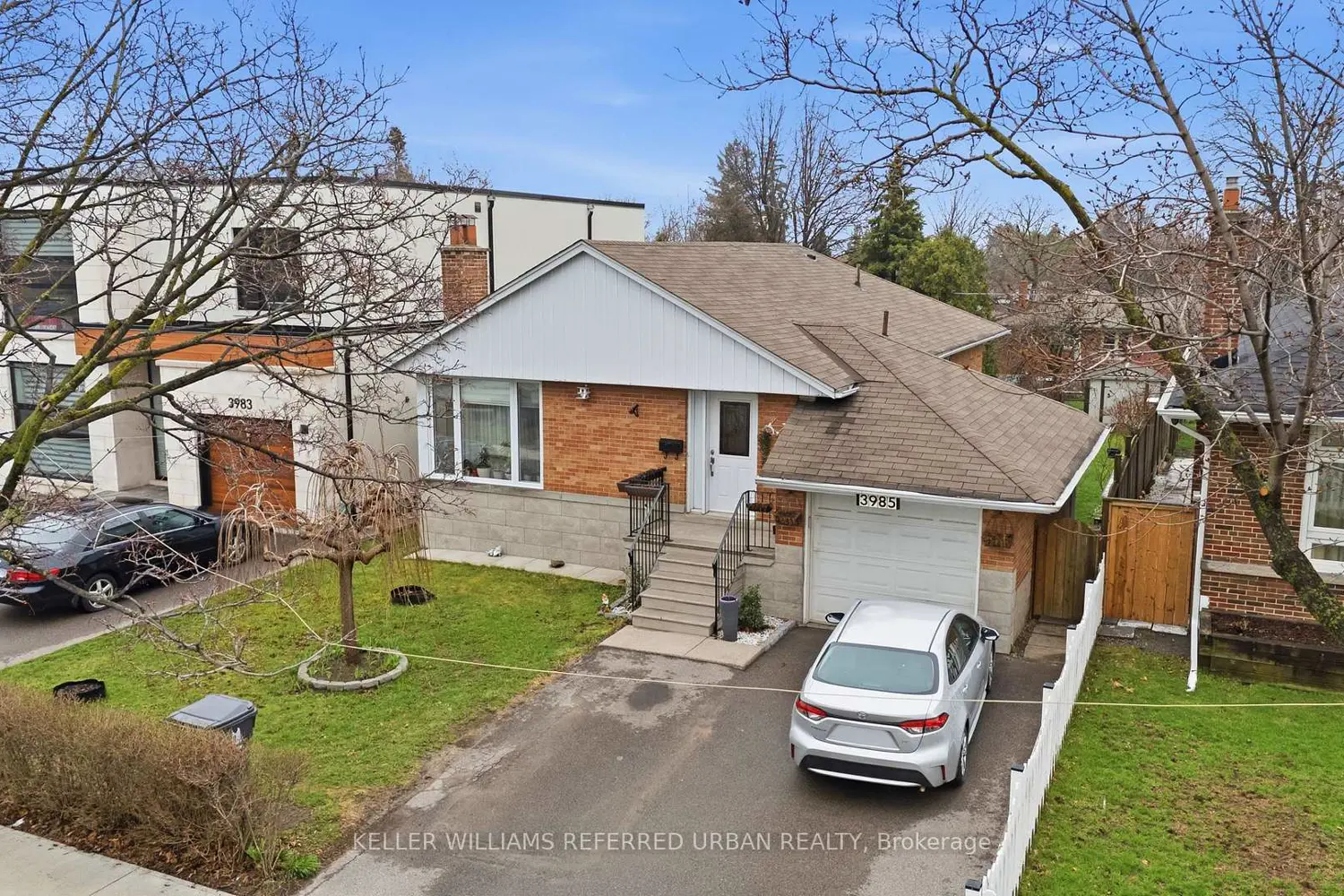 Additional image 12 of 3989 Bloor Street