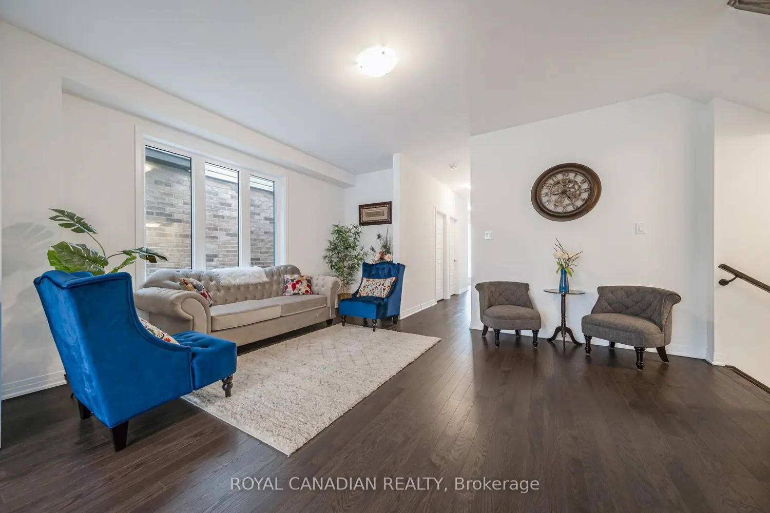 87 Soules Square photo 3