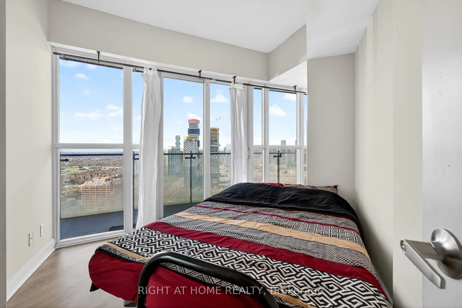 Additional image 7 of 50 Absolute Avenue 3806