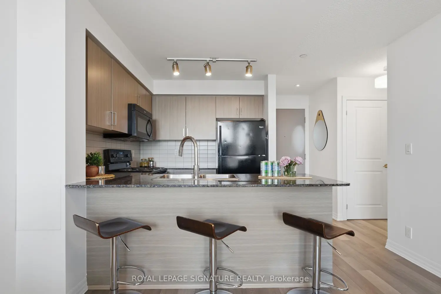 Additional image 6 of 80 Esther Lorrie Drive 1116