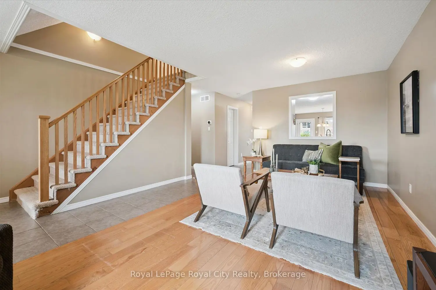 105 Spencer Drive photo 2