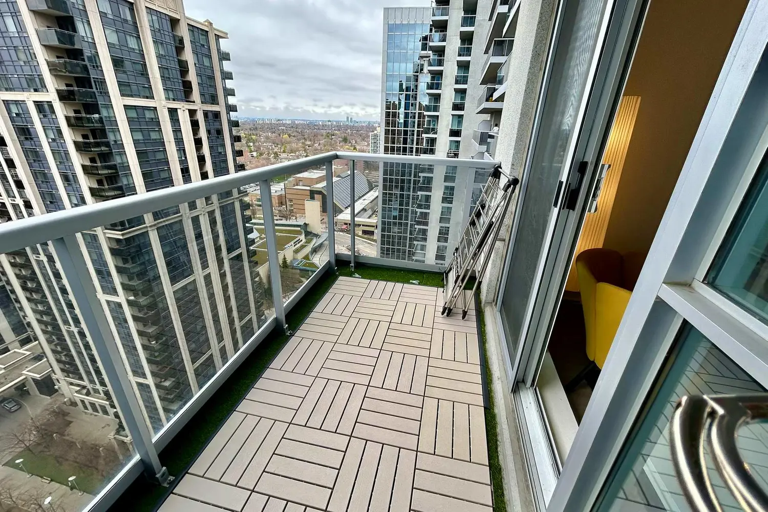 Additional image 17 of 4968 Yonge Street 2801